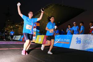 BIB: 302
                            <button type="button" onclick="openModal(3397333)" class="btn btn-primary btn-sm float-right btn-popup" data-toggle="modal" data-target=".modal-high-quality">
                        <i class="fas fa-shopping-cart"></i> Add to Cart
                    </button>
                                            <button type="button" onclick="isThisMe(3397333, true)" class="btn btn-success btn-sm float-right btn-popup btn-isme hidden" data-toggle="tooltip" data-placement="bottom" title="นี่คือรูปของคุณใช่ไหม คลิกที่นี่เพื่อเอาเข้าอัลบั้ม">
                        <i class="fas fa-plus"></i> Add to album
                    </button>
                    <button type="button" onclick="isThisMe(3397333, false)" class="btn btn-warning btn-sm float-right btn-popup btn-isnotme hidden">
                        <i class="fas fa-ban"></i> Remove from album
                    </button>